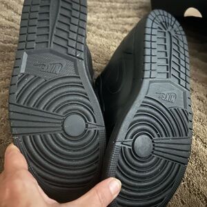 Nike Men's Black Athletic Sneakers